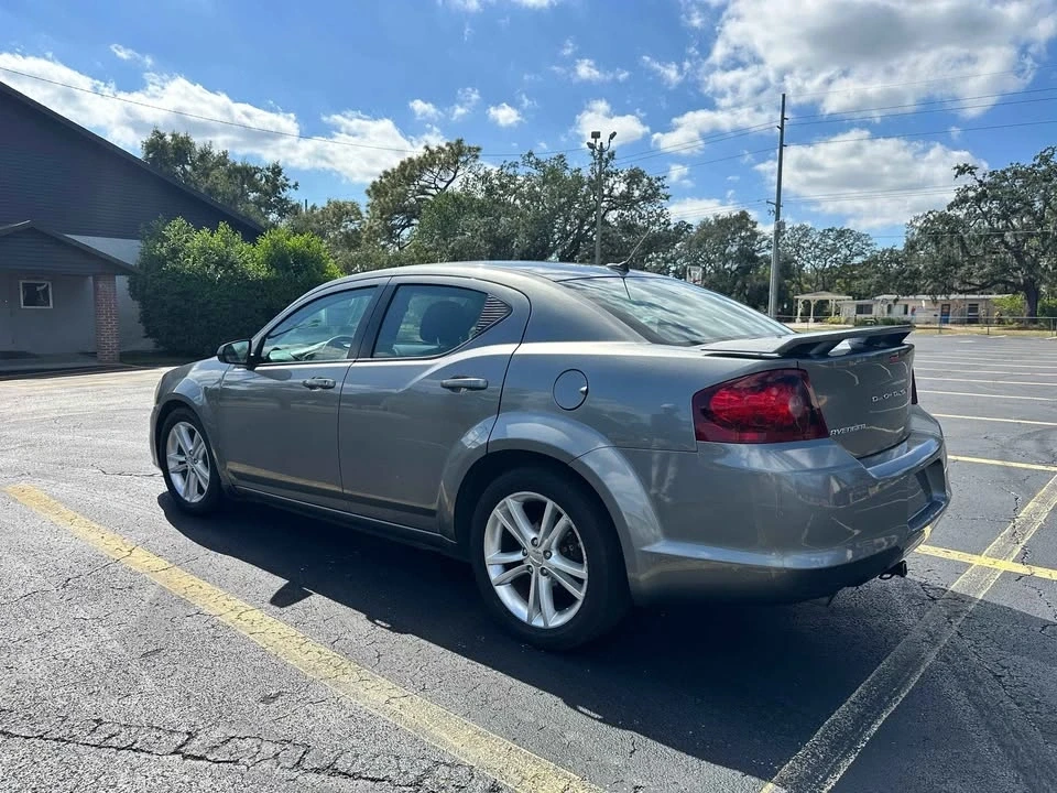 2013 Dodge Avenger Sedan - Image 8 of 14