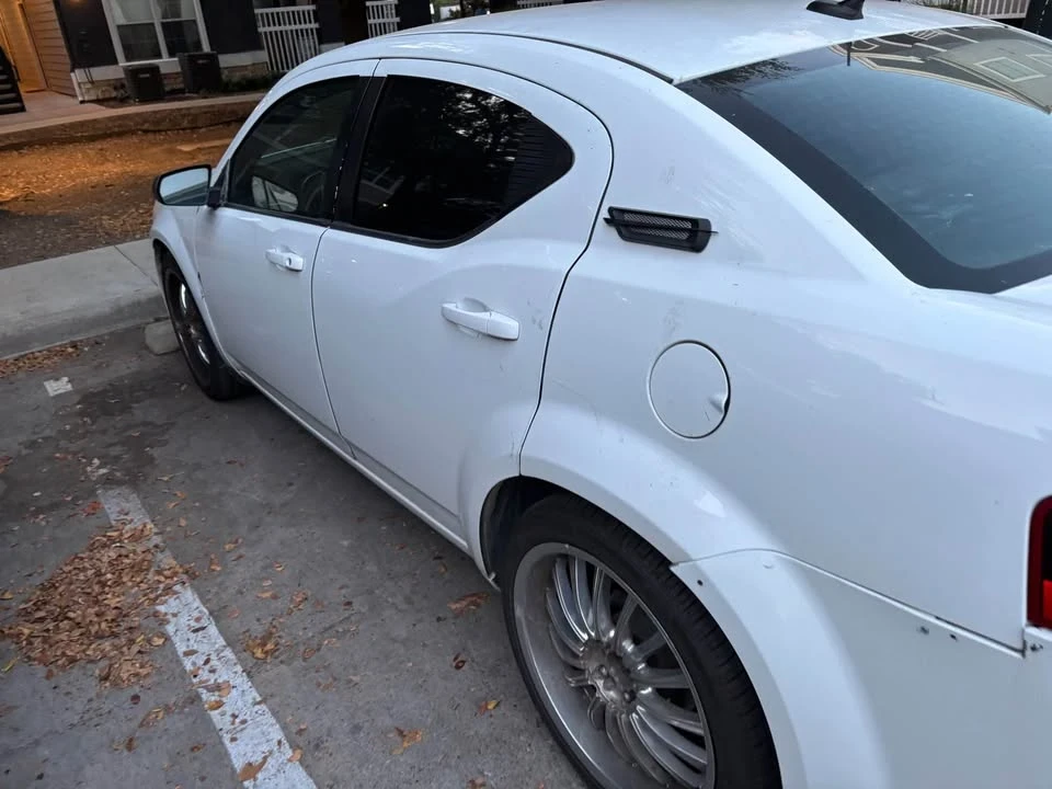 2013 Dodge Avenger Sedan - Image 16 of 20
