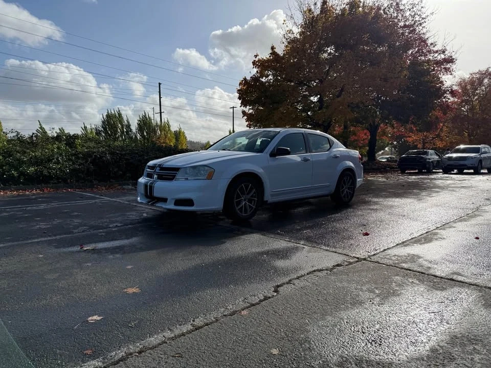 2013 Dodge Avenger Sedan - Image 2 of 8