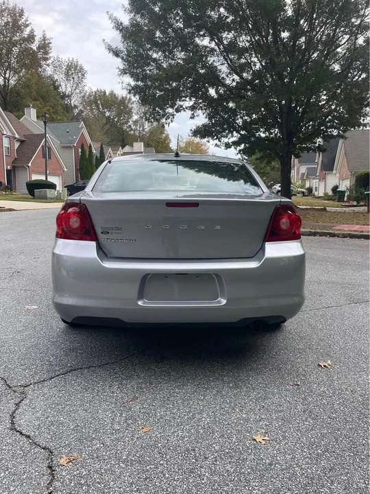 2013 Dodge Avenger Sedan - Image 11 of 14