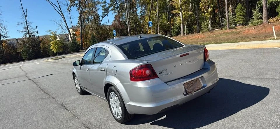 2013 Dodge Avenger Sedan - Image 6 of 14