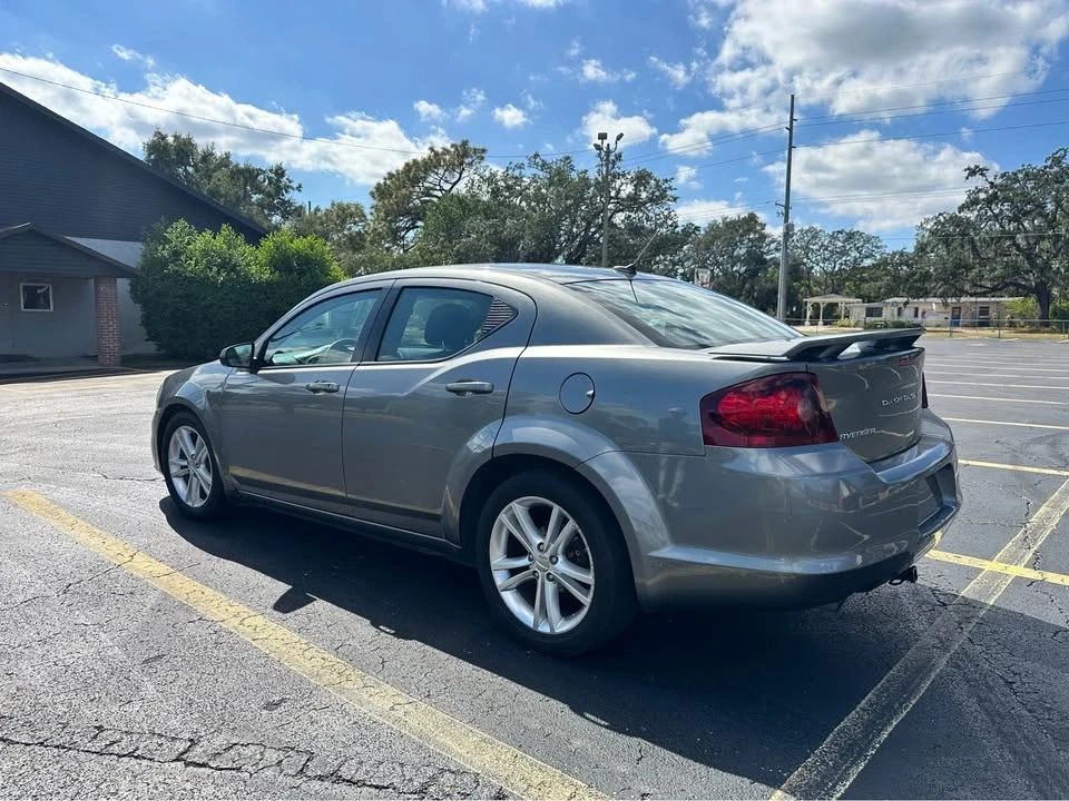 2013 Dodge Avenger Sedan - Image 7 of 13