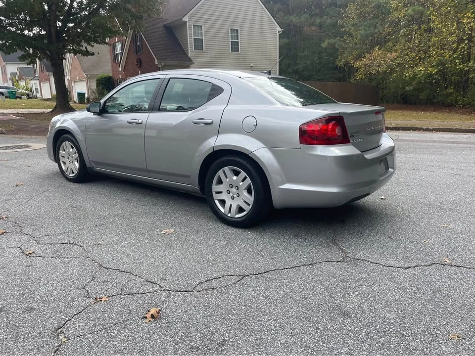 2013 Dodge Avenger Sedan - Image 12 of 14