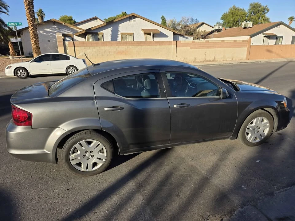 2013 Dodge Avenger Sedan - Image 8 of 10