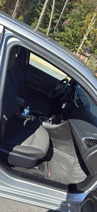 2013 Dodge Avenger Sedan - Image 8 of 14