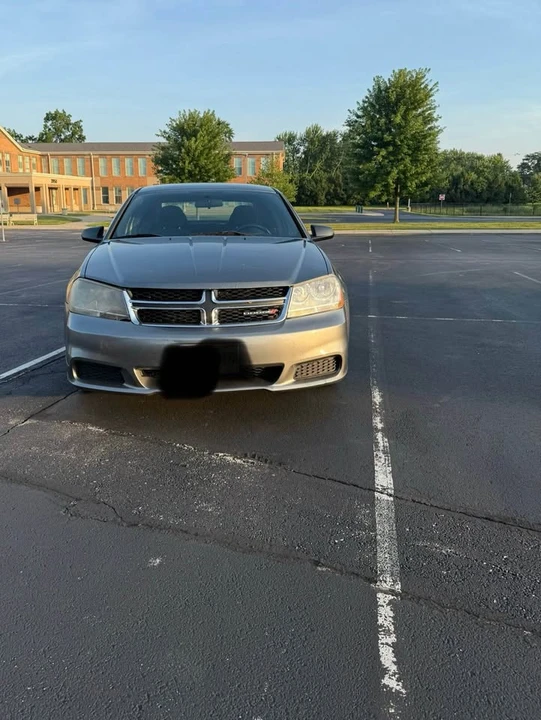 2013 Dodge Avenger Sedan - Image 4 of 9