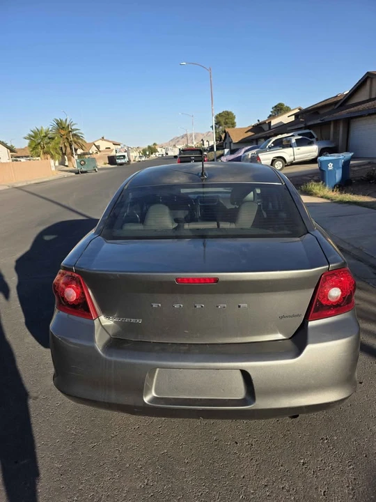 2013 Dodge Avenger Sedan - Image 7 of 10