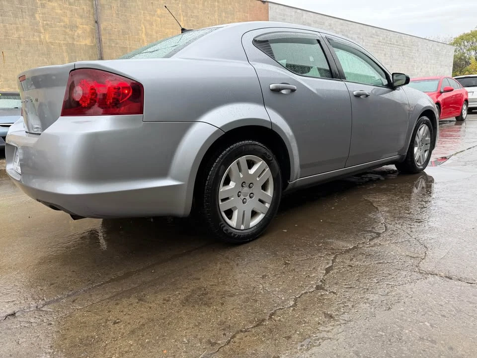 2013 Dodge Avenger Sedan - Image 7 of 17