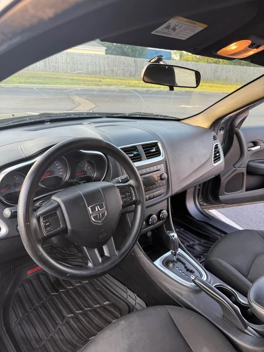2013 Dodge Avenger Sedan - Image 7 of 9