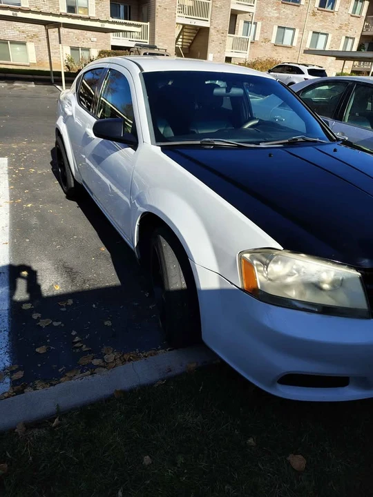 2013 Dodge Avenger Sedan - Image 2 of 11