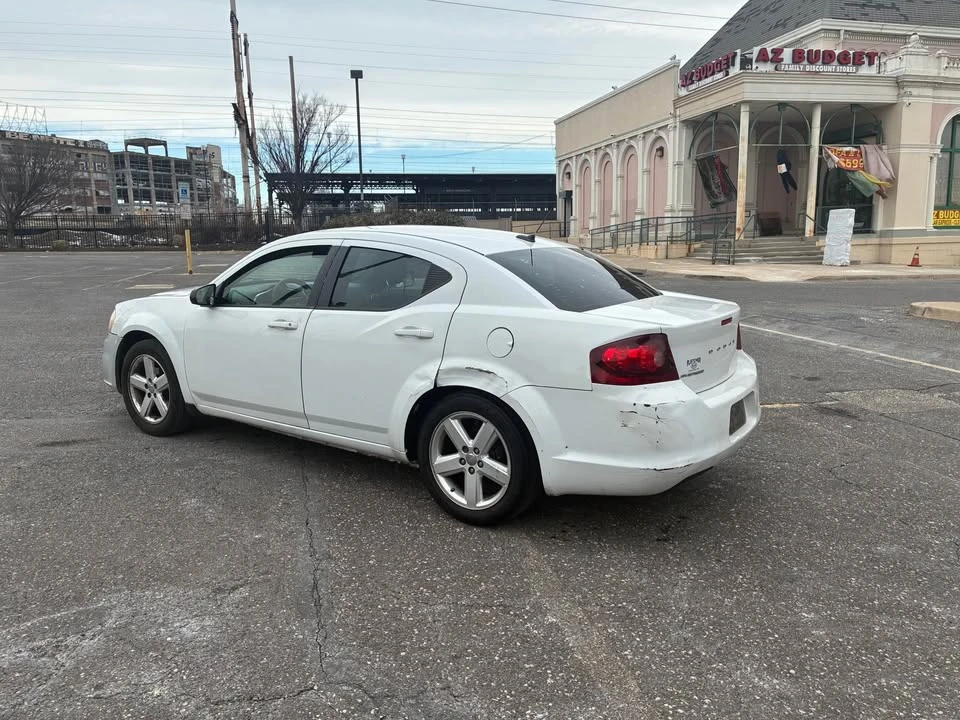 2013 Dodge Avenger Sedan - Image 3 of 9