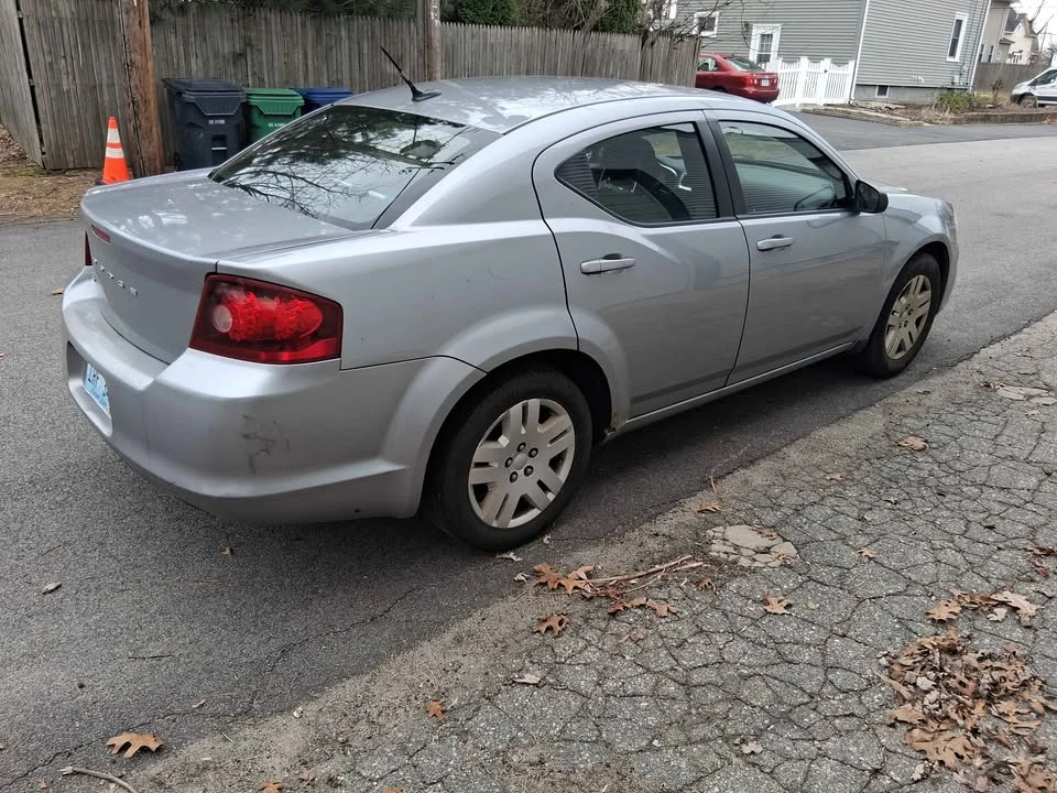 2013 Dodge Avenger Sedan - Image 3 of 7