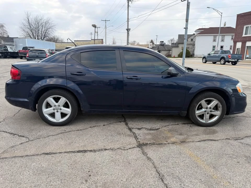 2013 Dodge Avenger Sedan - Image 4 of 8