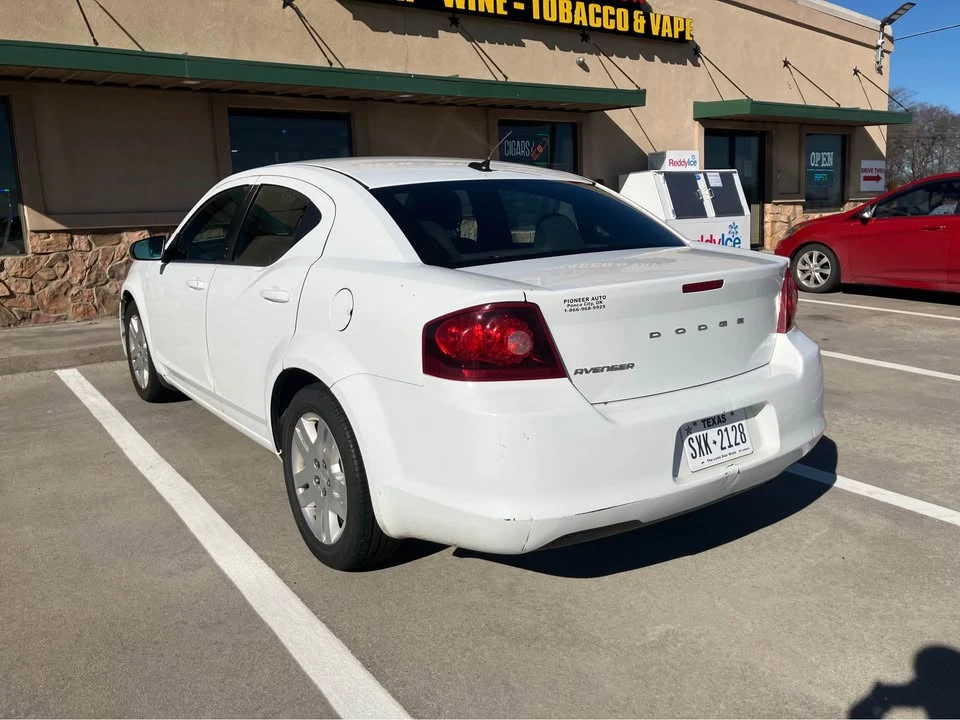2013 Dodge Avenger Sedan - Image 7 of 8
