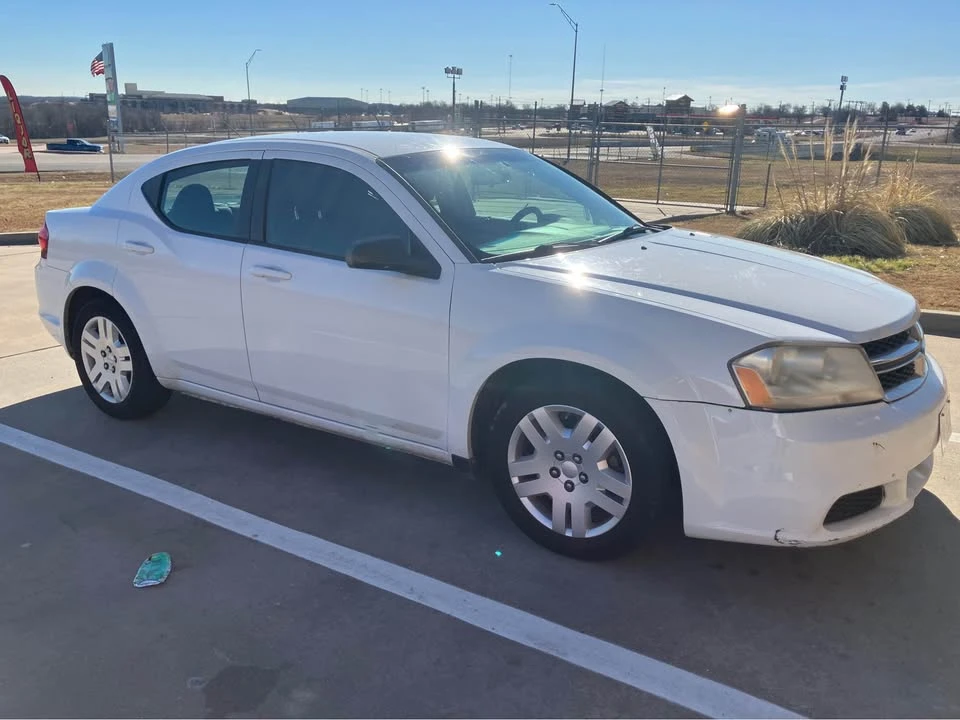 2013 Dodge Avenger Sedan - Image 3 of 8