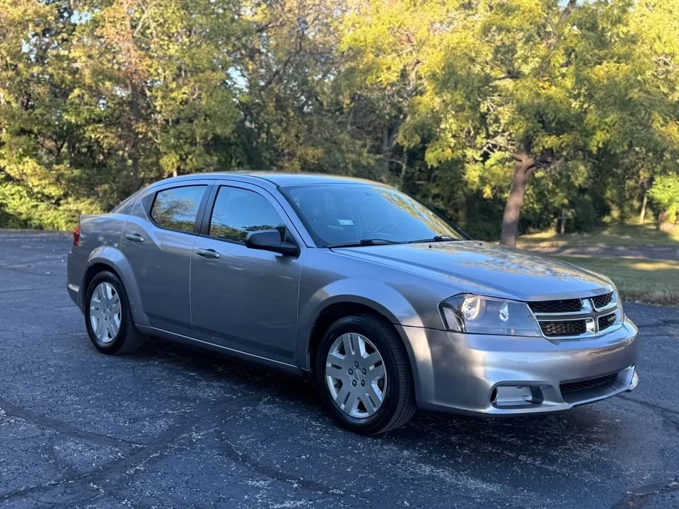 2013 Dodge Avenger Sedan - Image 3 of 17