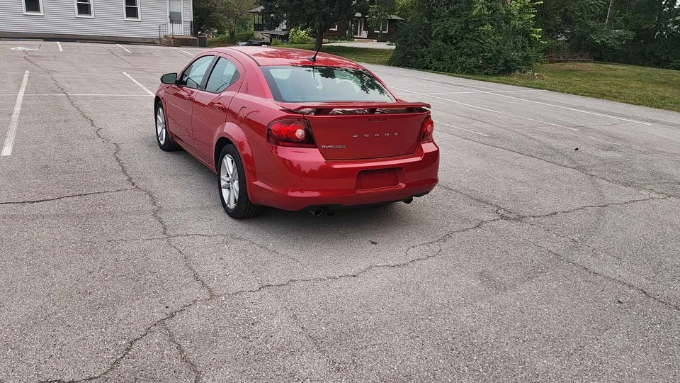 2013 Dodge Avenger Sedan - Image 2 of 7