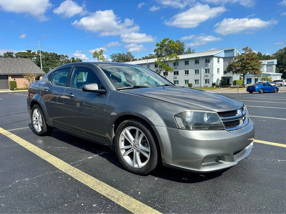 2013 Dodge Avenger Sedan - Image 3 of 14