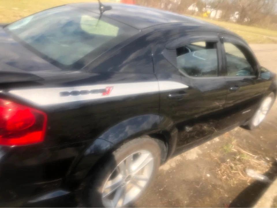 2013 Dodge Avenger Sedan - Image 6 of 9