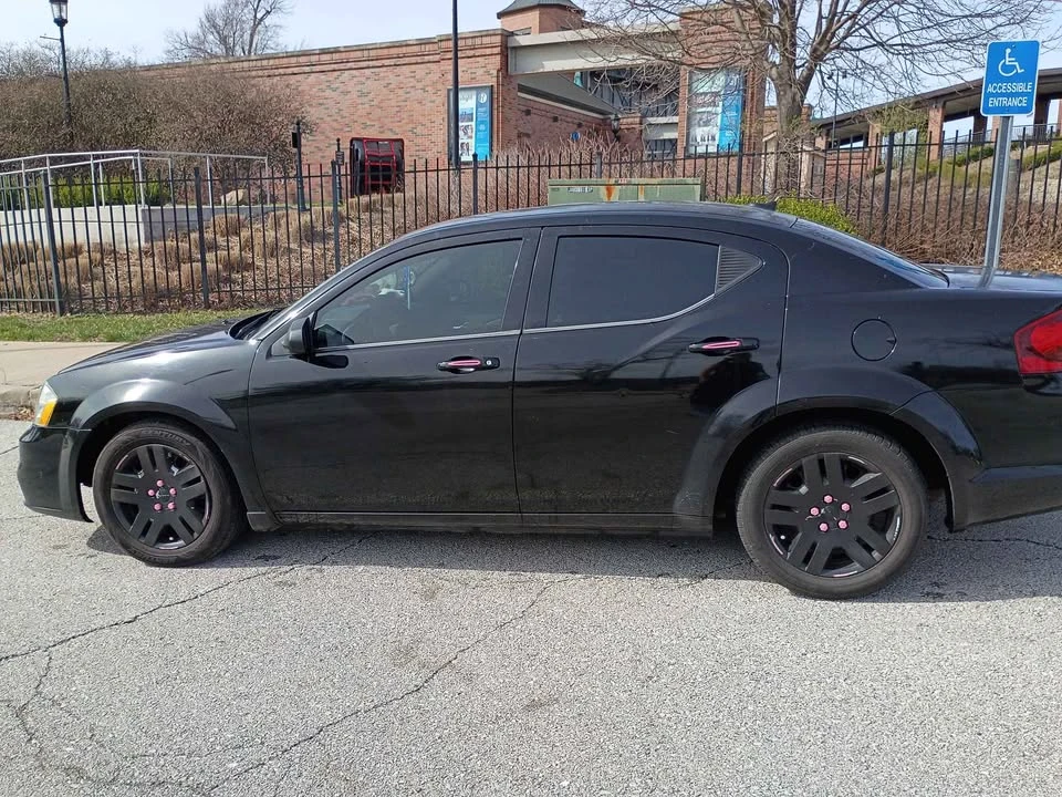 2013 Dodge Avenger Sedan - Image 4 of 4