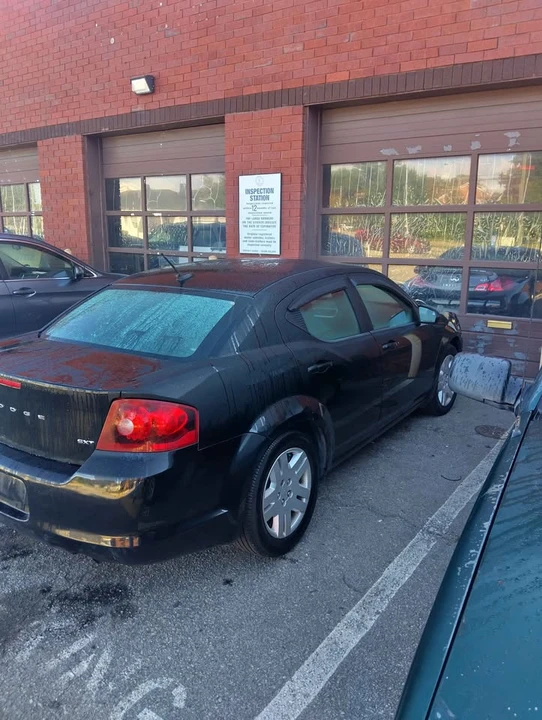 2013 Dodge Avenger Sedan - Image 2 of 4