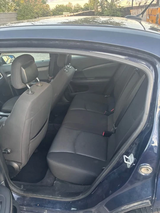 2013 Dodge Avenger Sedan - Image 10 of 10