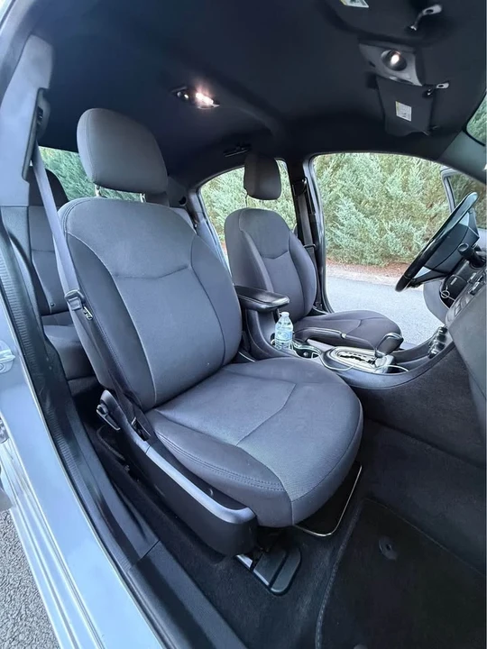 2013 Dodge Avenger Sedan - Image 19 of 19
