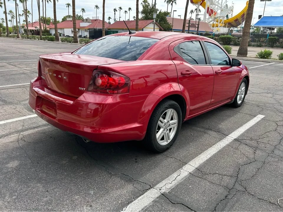 2013 Dodge Avenger Sedan - Image 5 of 11