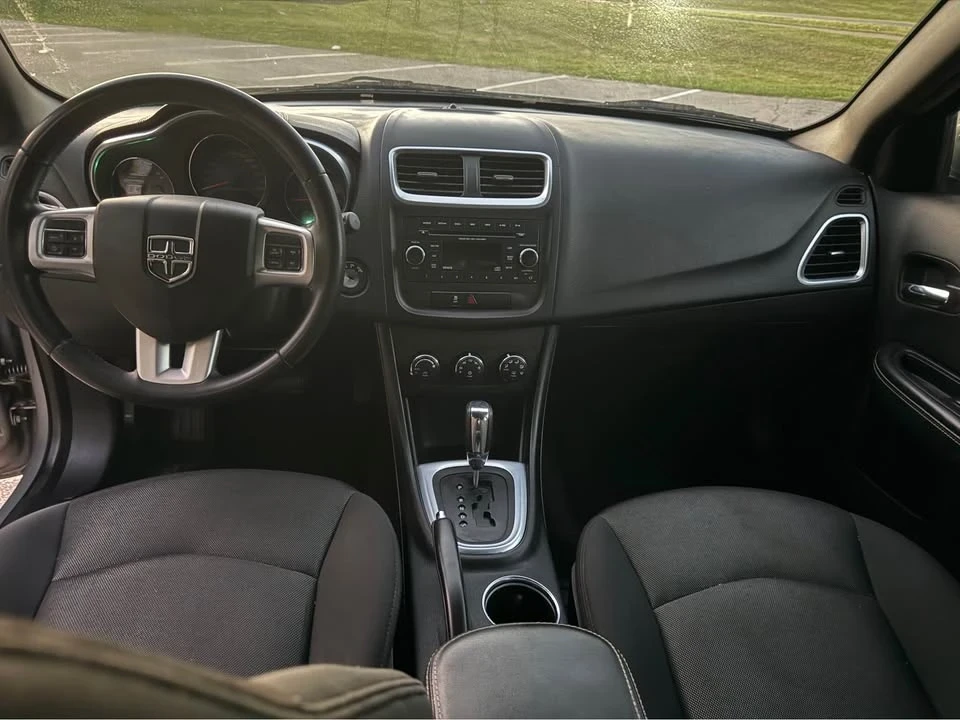 2013 Dodge Avenger Sedan - Image 5 of 15