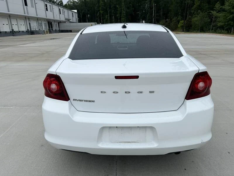 2013 Dodge Avenger Sedan - Image 5 of 12