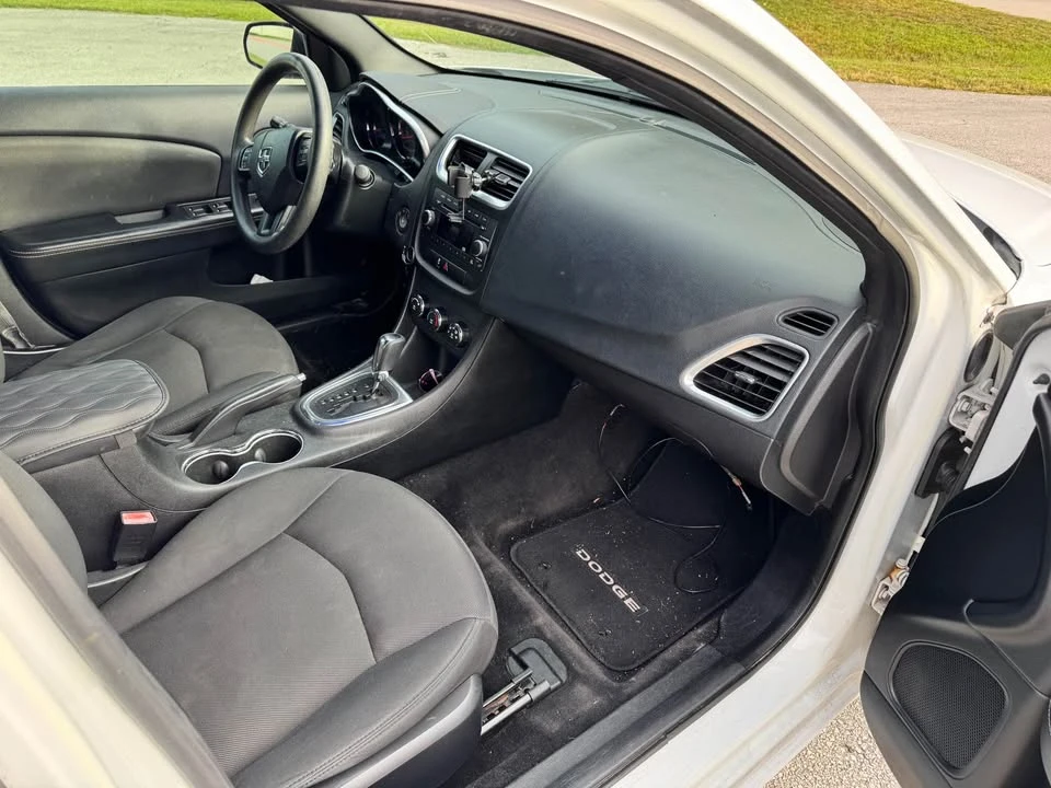 2013 Dodge Avenger Sedan - Image 11 of 13