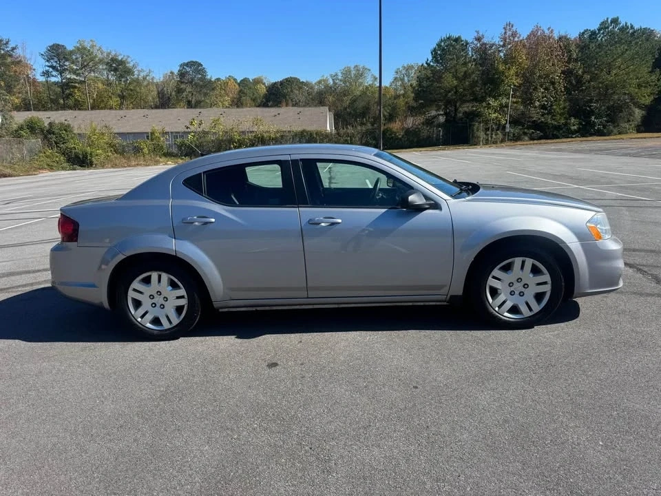 2013 Dodge Avenger Sedan - Image 6 of 17
