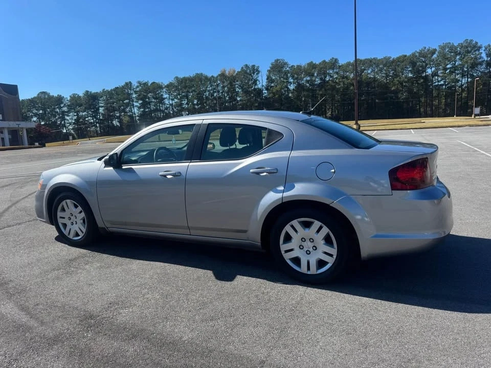 2013 Dodge Avenger Sedan - Image 5 of 17