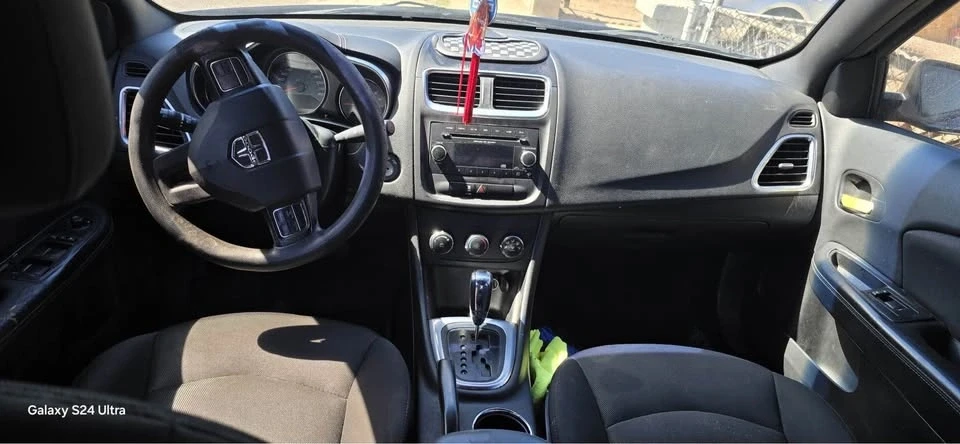 2013 Dodge Avenger Sedan - Image 3 of 5