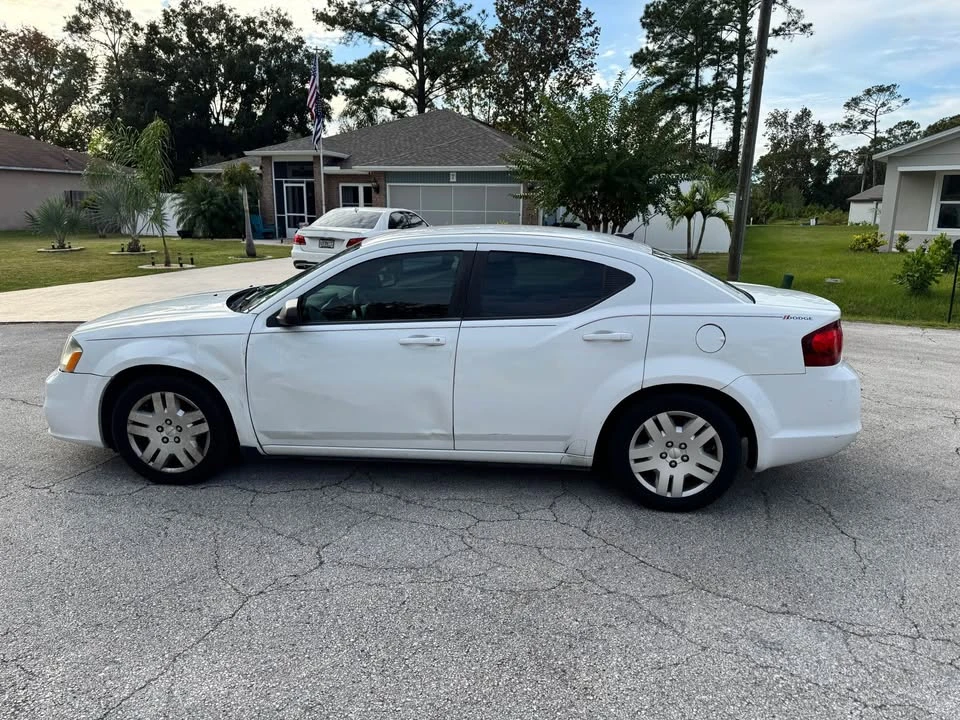 2013 Dodge Avenger Sedan - Image 6 of 13