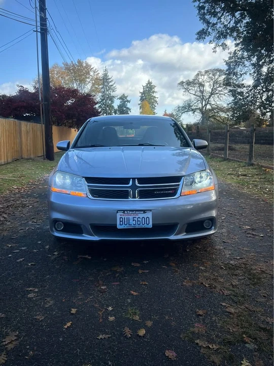 2013 Dodge Avenger Sedan - Image 2 of 12