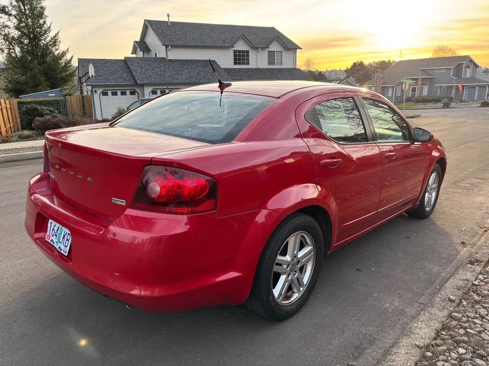 2013 Dodge Avenger Sedan - Image 3 of 11