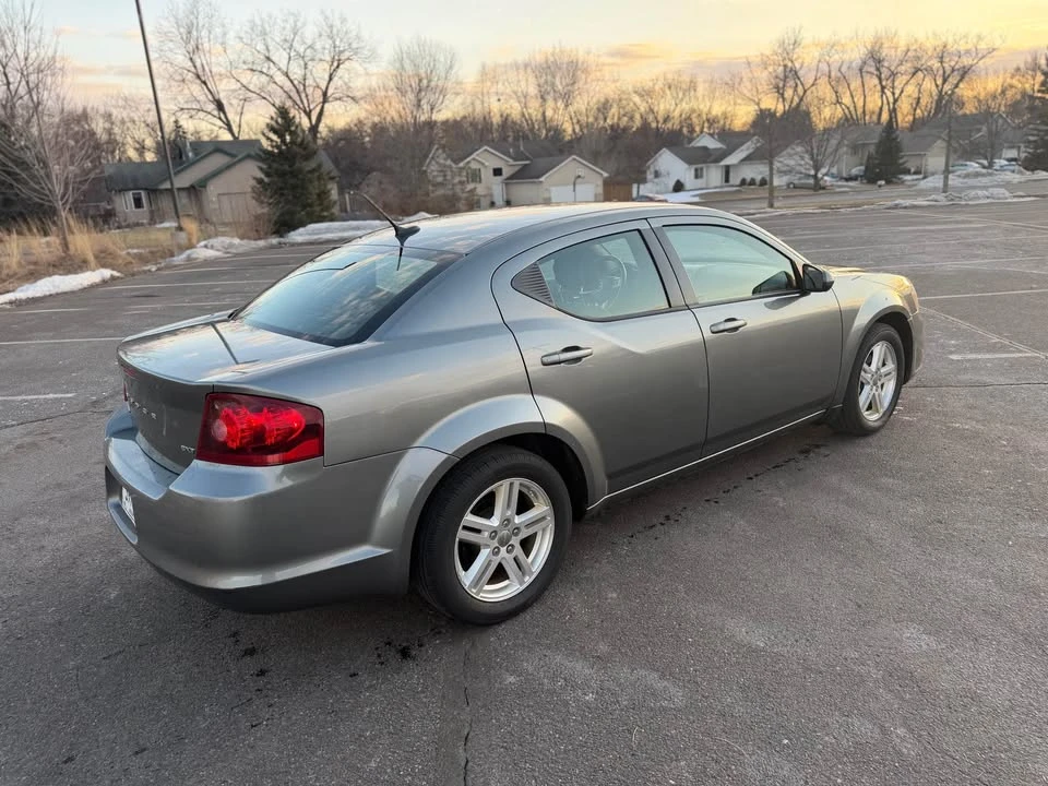 2013 Dodge Avenger Sedan - Image 7 of 11