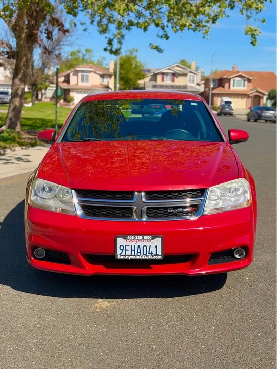 2013 Dodge Avenger Sedan - Image 10 of 19