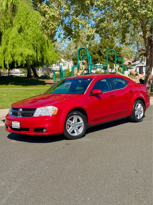 2013 Dodge Avenger Sedan - Image 3 of 19