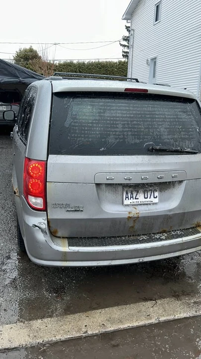 2013 Dodge Caravan - Image 3 of 7