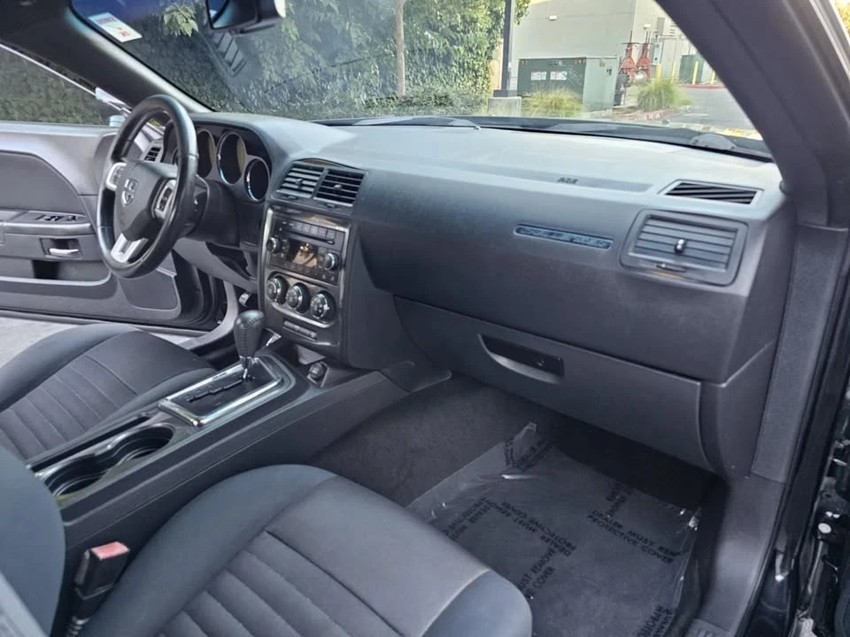 2013 Dodge Challenger 3rd Gen - Image 15 of 19