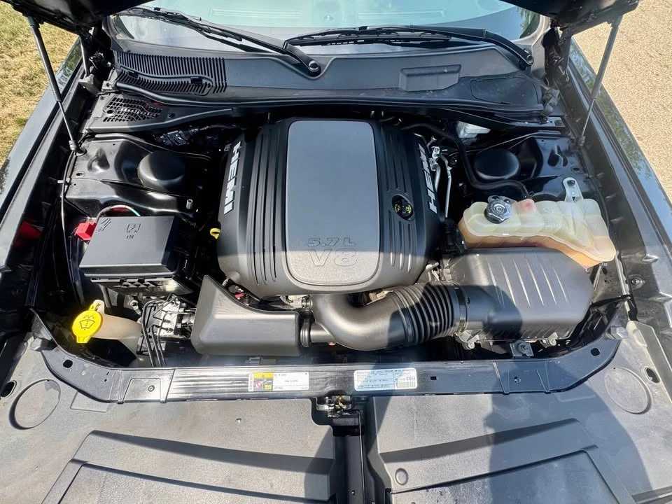 2013 Dodge Challenger 3rd Gen - Image 12 of 20
