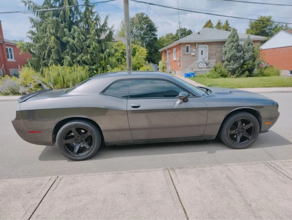 2013 Dodge Challenger 3rd Gen - Image 2 of 9