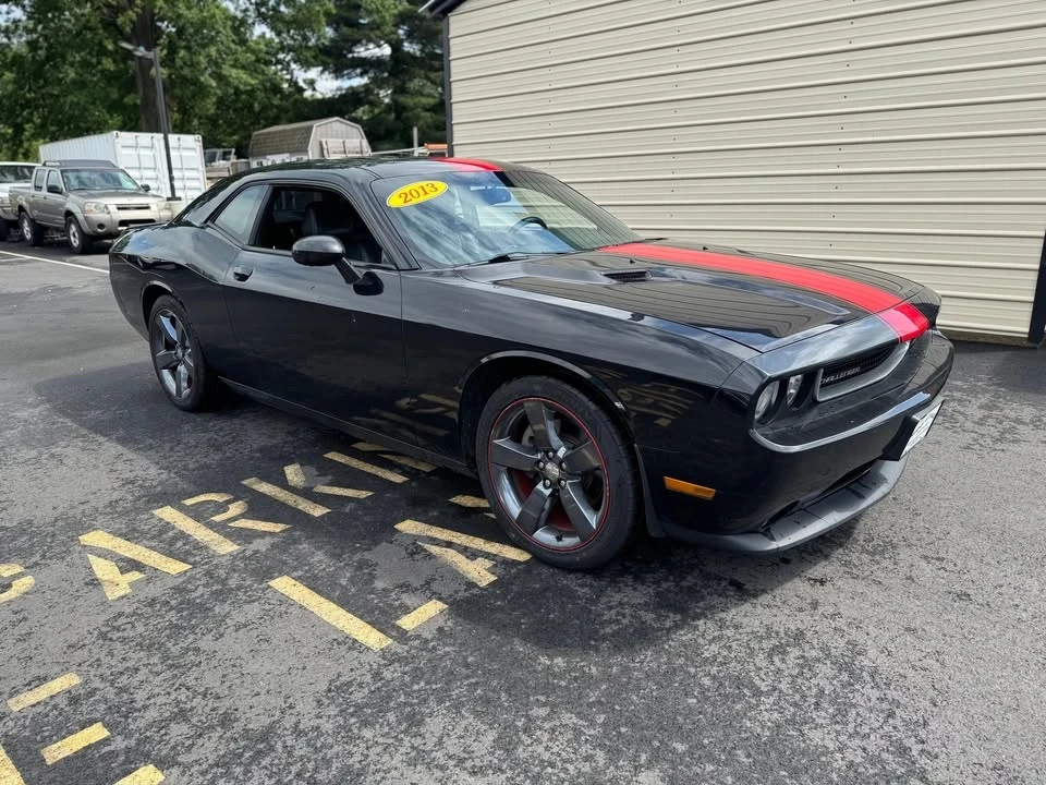 2013 Dodge Challenger 3rd Gen - Image 9 of 20