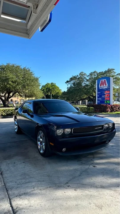 2013 Dodge Challenger 3rd Gen - Image 3 of 7