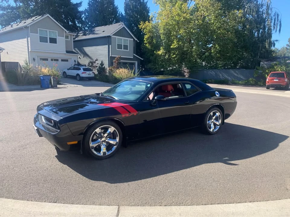 2013 Dodge Challenger 3rd Gen - Image 6 of 10