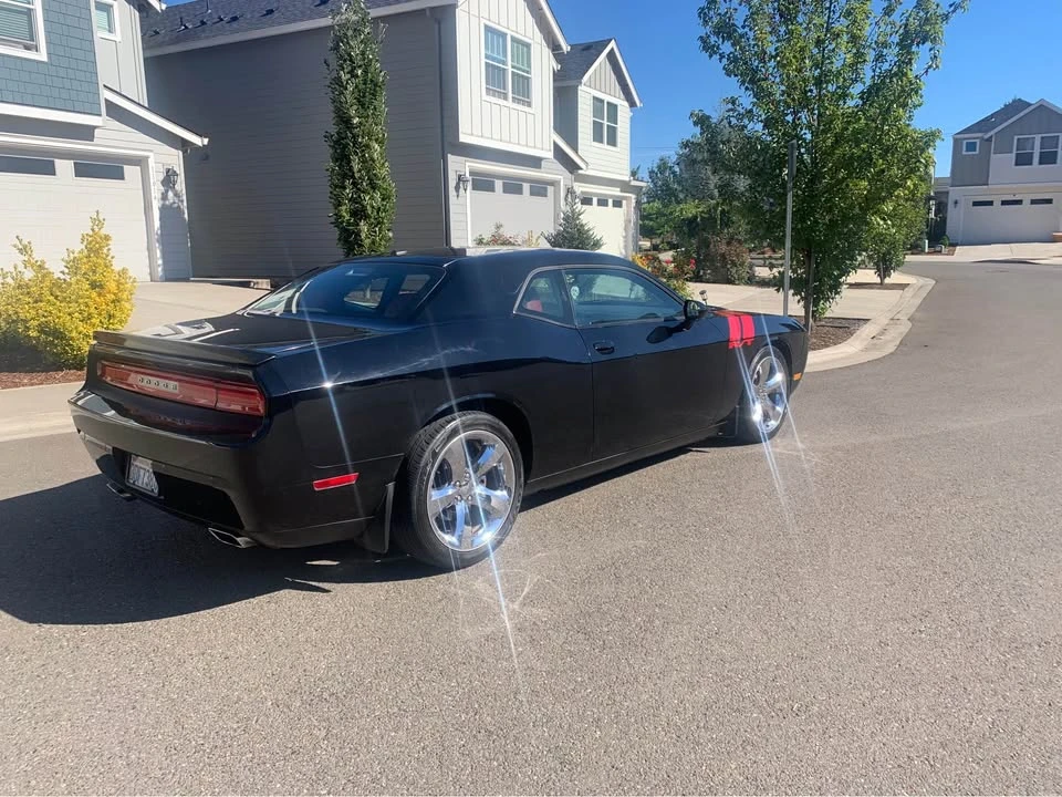 2013 Dodge Challenger 3rd Gen - Image 5 of 10