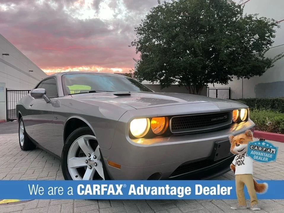 2013 Dodge Challenger 3rd Gen - Image 2 of 19