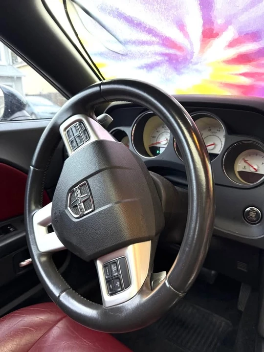 2013 Dodge Challenger 3rd Gen - Image 3 of 8